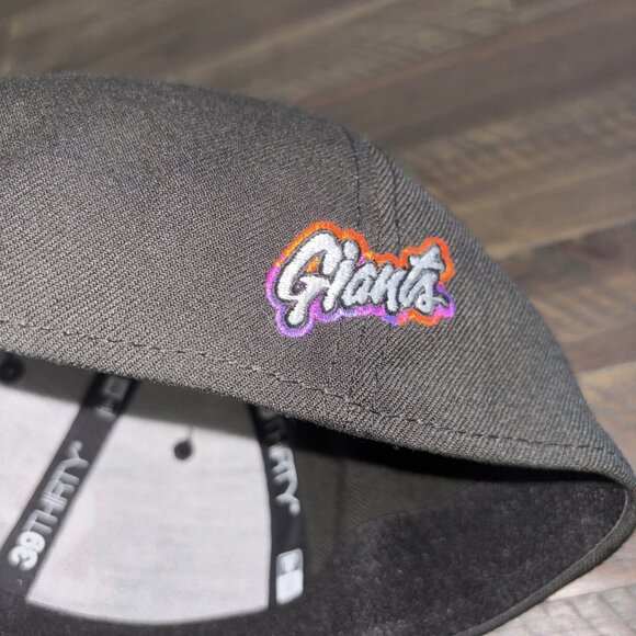 Men's New Era  Black/Orange San Francisco Giants 2025 City Connect 39THIRTY M/L - Picture 5 of 5